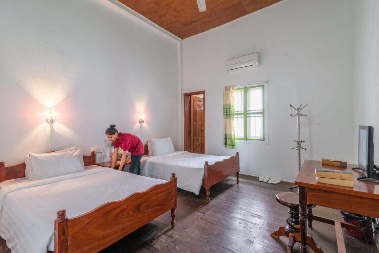 Five Rose Siem Reap Hostel Extérieur photo
